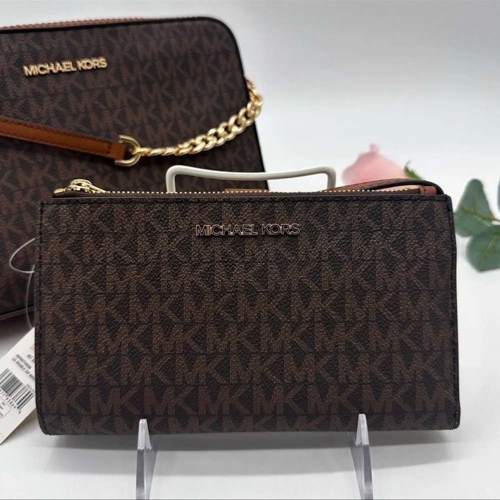 Michael Kors Large EW Crossbody Bag & Large Double Zip Wallet Brown